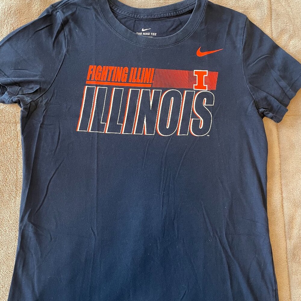 University of Illinois Fighting Illini Nike T-shirt